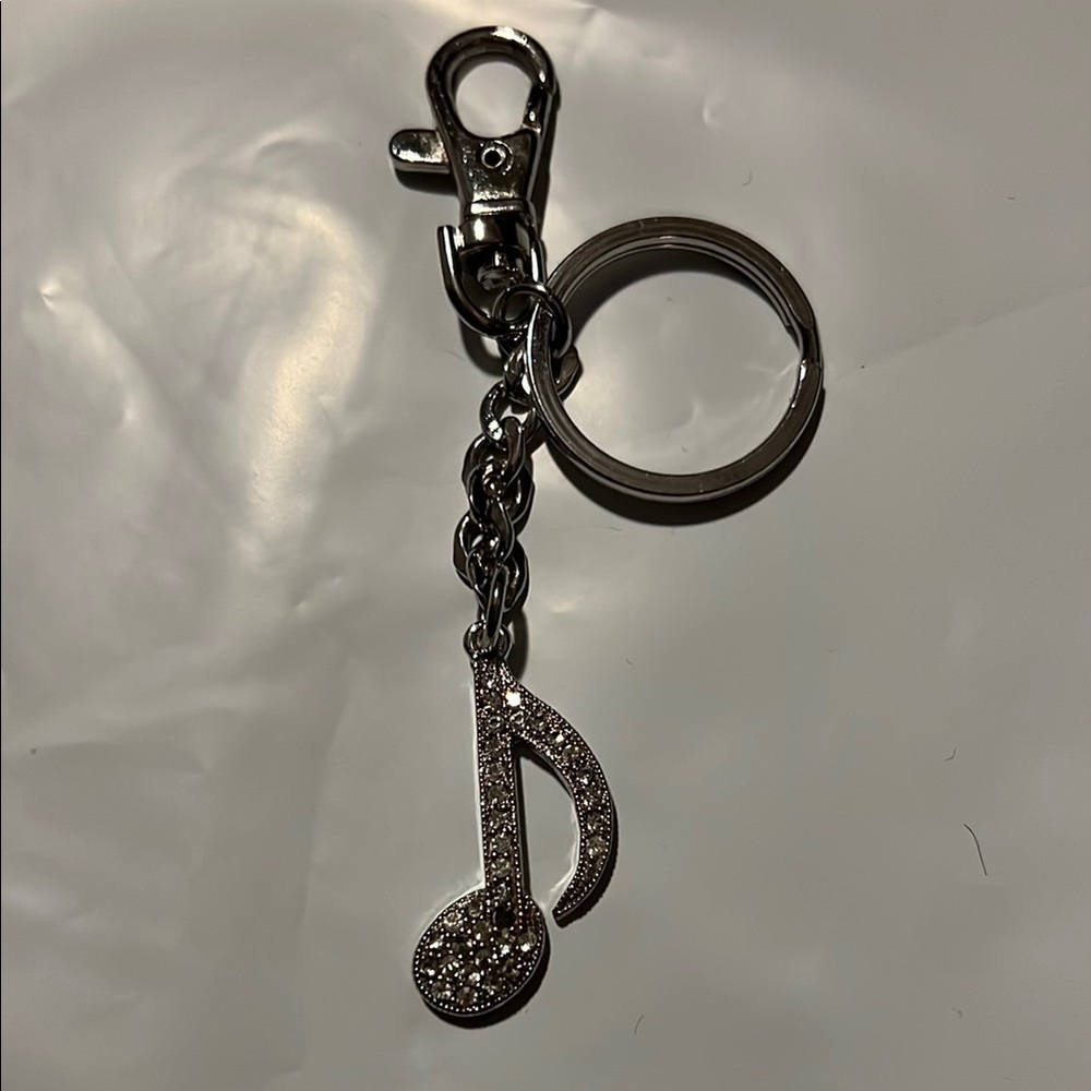 Rhinestone Music Note Keychain - Silver Tone